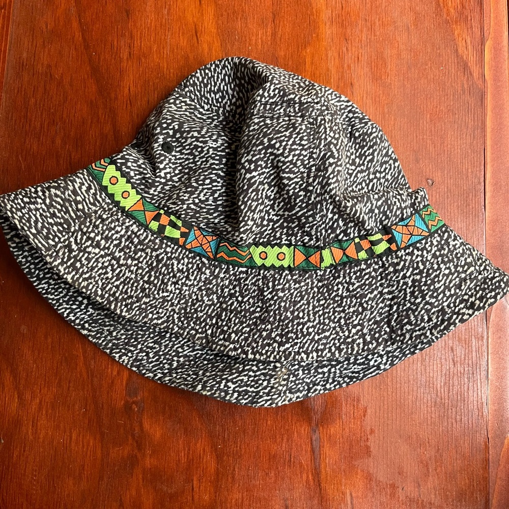 Bucket Hat